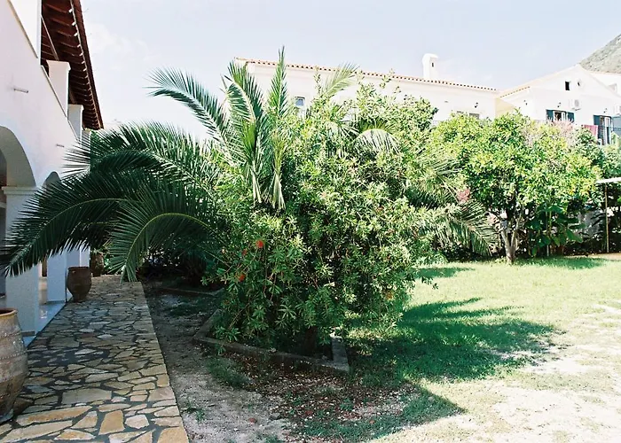 Konstantinos Apart