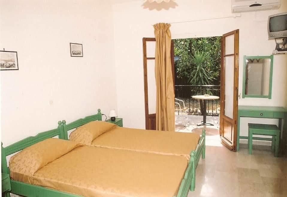 Konstantinos Apartment